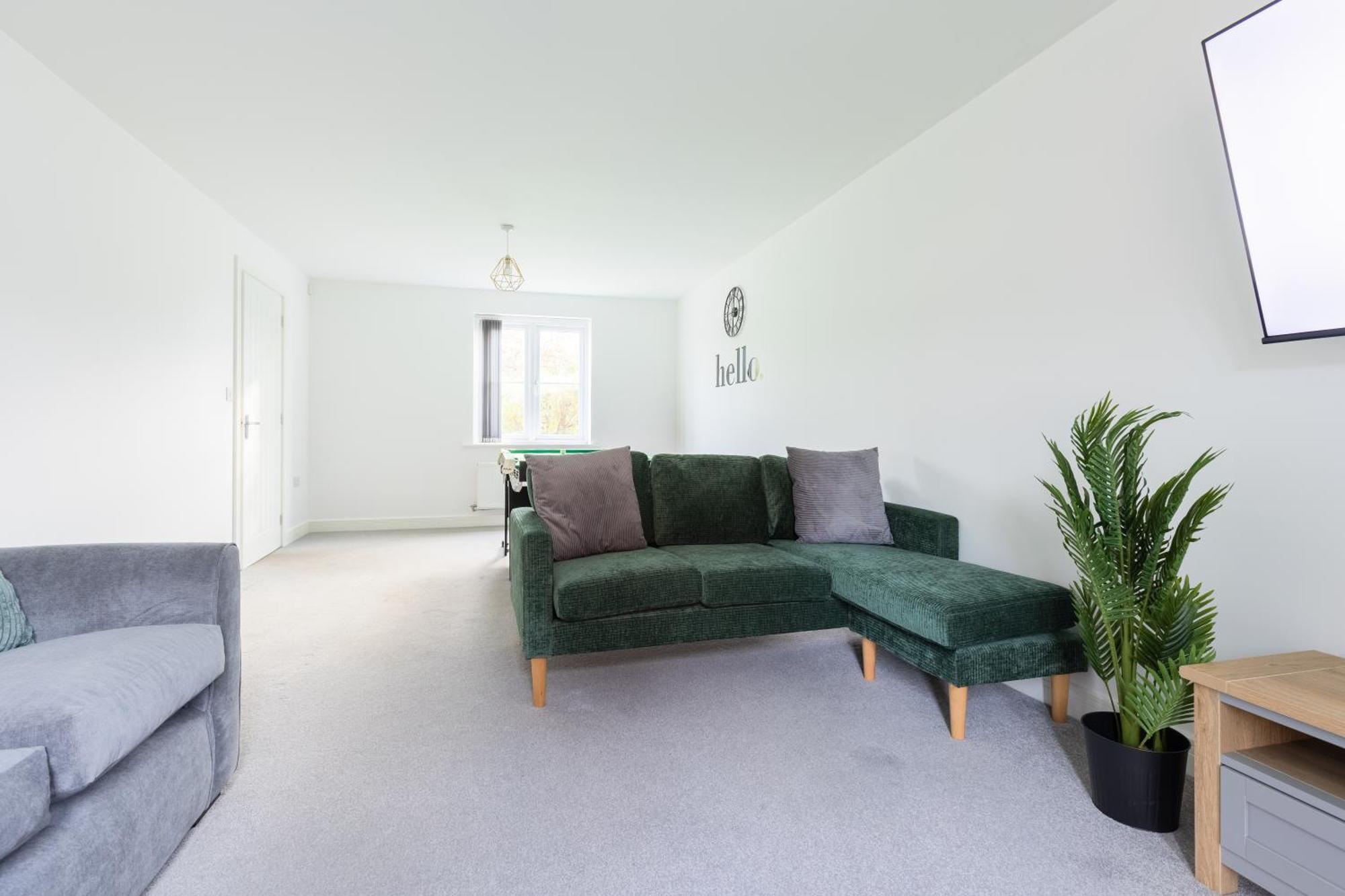 Spacious 4-Bedroom Home Near City Centre With Parking Nottingham Exterior photo